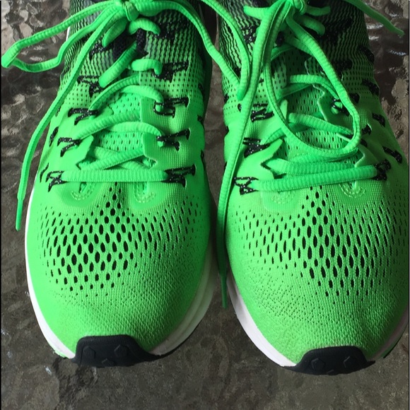 Nike Shoes - Ladies Nike Pegasus 33 Running Shoes